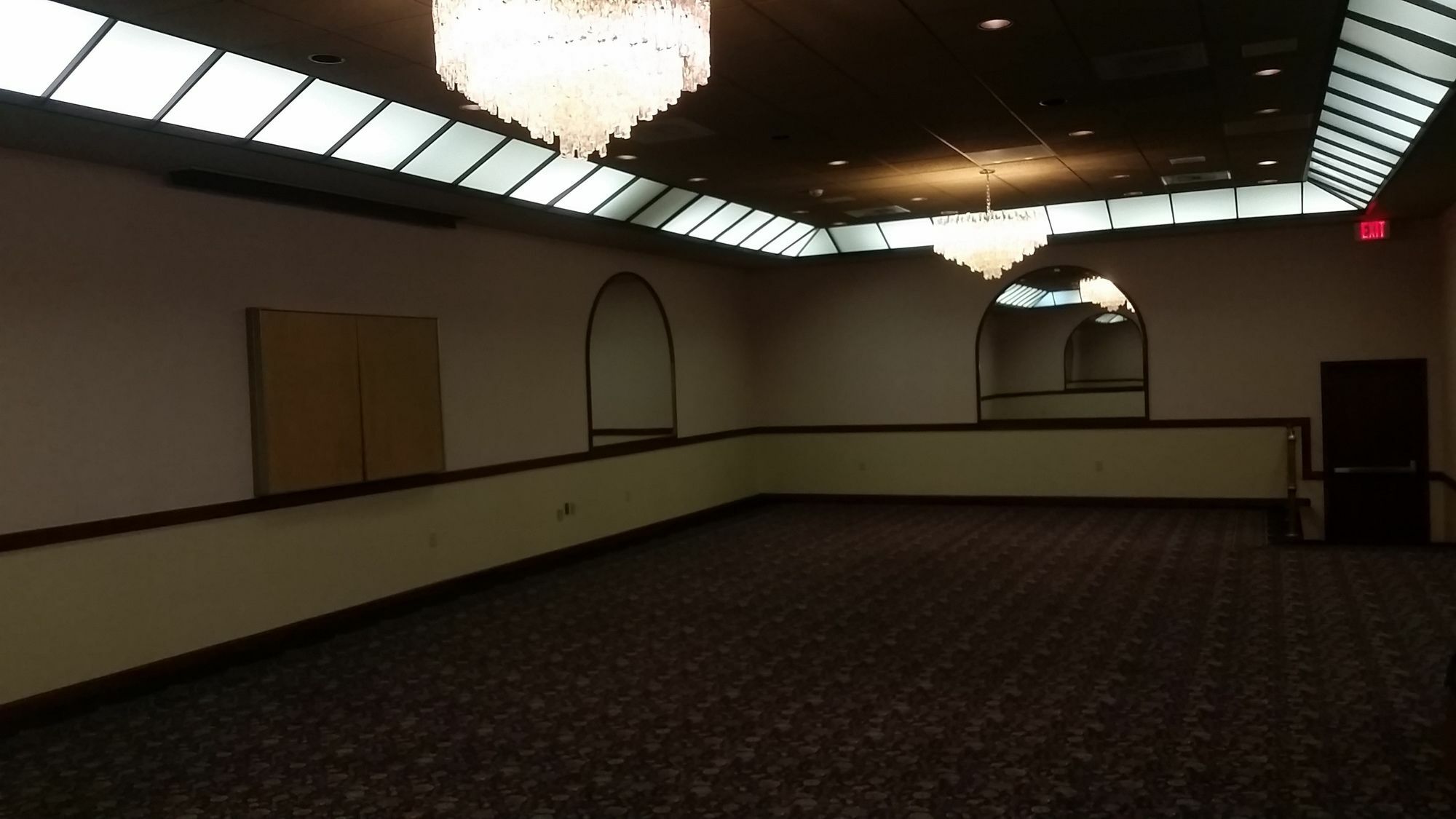 Howard Johnson Grand Forks Ngoại thất bức ảnh